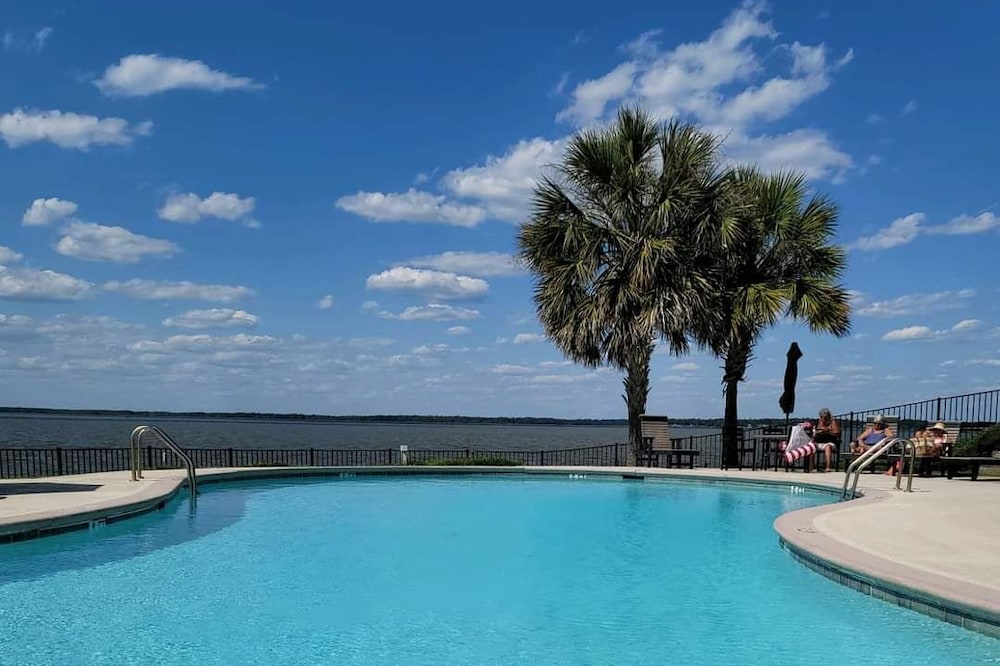 Serenity at Santee