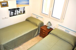 2 chambres, fer et planche Ă repasser, accĂšs Internet