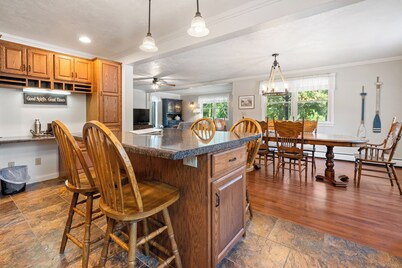 Spacious home in Central Ephraim- Dog Friendly home