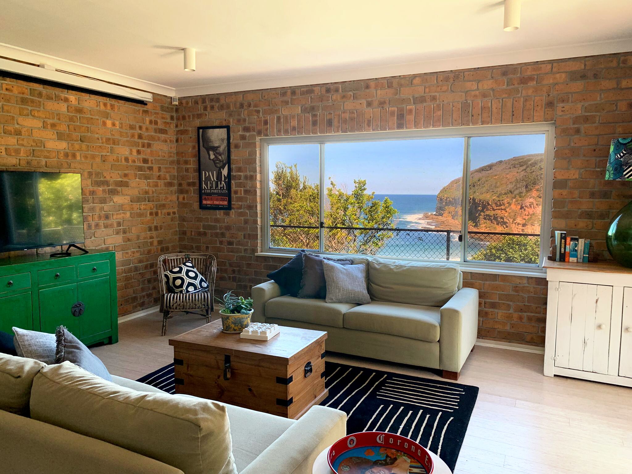  Margie's Place. Very Short Stroll to Beautiful Macmasters Beach