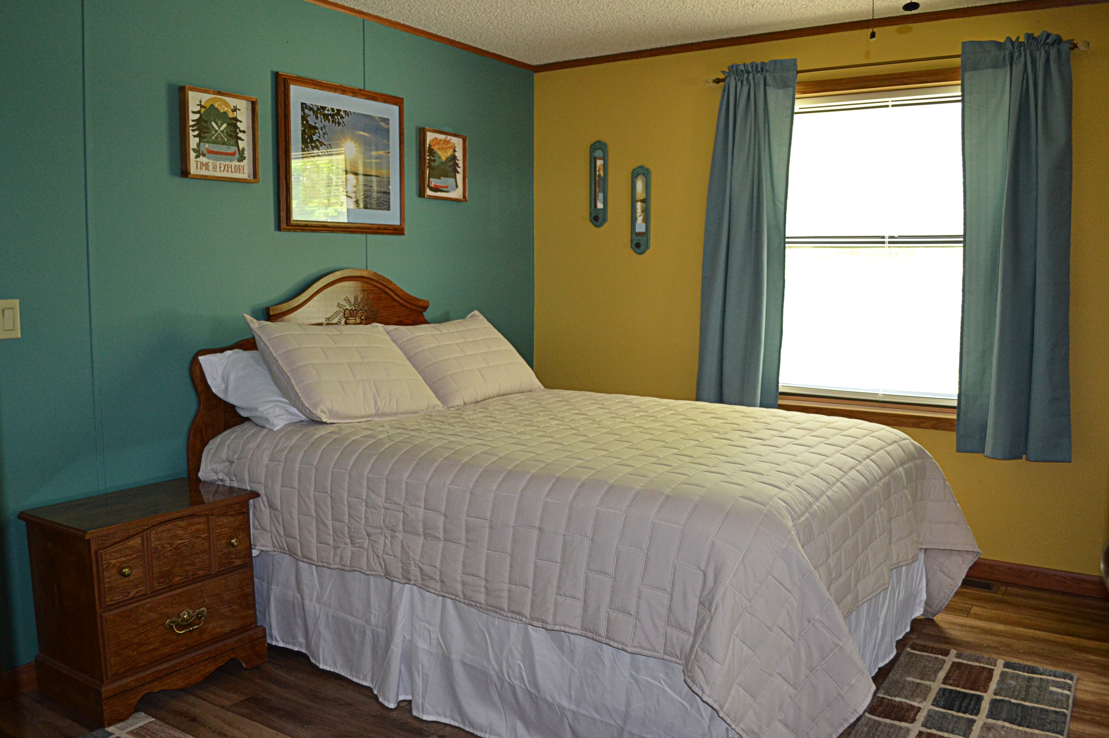 Cozy home minutes from Porcupine Mountains and Lake Superior
