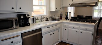 2BR Furn Home - Safe/Quiet/Clean So Bay Nr Bch/LAX - 40% off for 30+ days