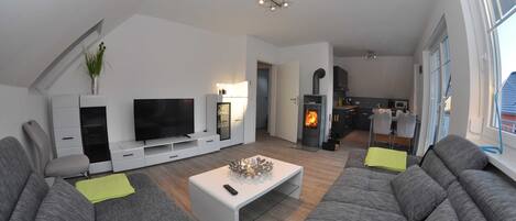 Télévision, cheminée