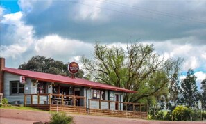 Exterior - Lodge by the River - Studio 5 (Merrijig)