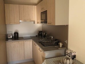 Mikrowelle, Herdplatte, Toaster