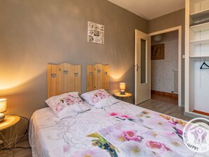 3 chambres, accès au Wi-Fi (inclus)