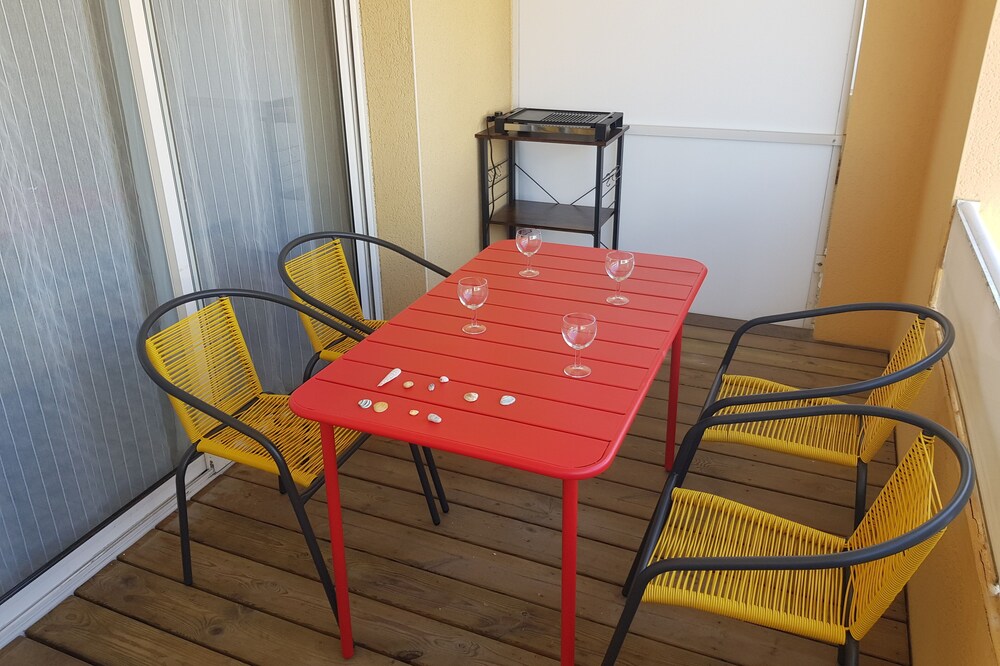 Studio less than 50m from the sailing school ...