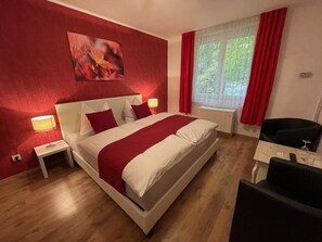 Sérhannaðar innréttingar, sérvalin húsgögn, rúmföt