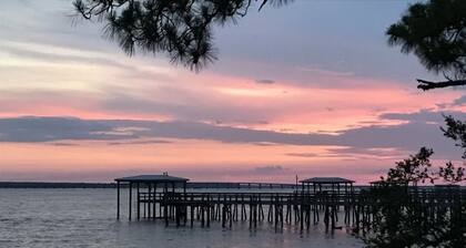 Bay Dreamin' the Forgotten Coast 4 BR/3 BA Waterfront Home on Ochlockonee Bay