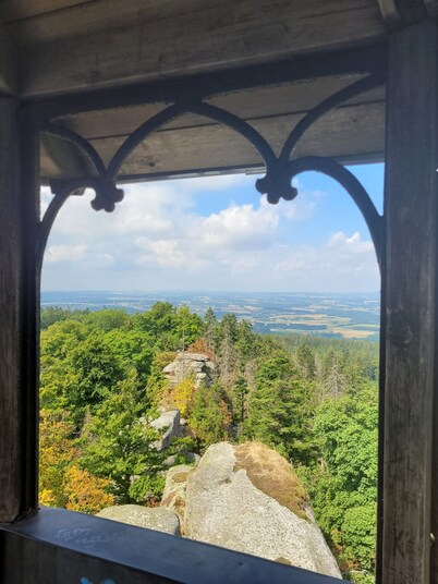 Quietly located, modern vacation apartment - with hot tub & sauna for an extra charge