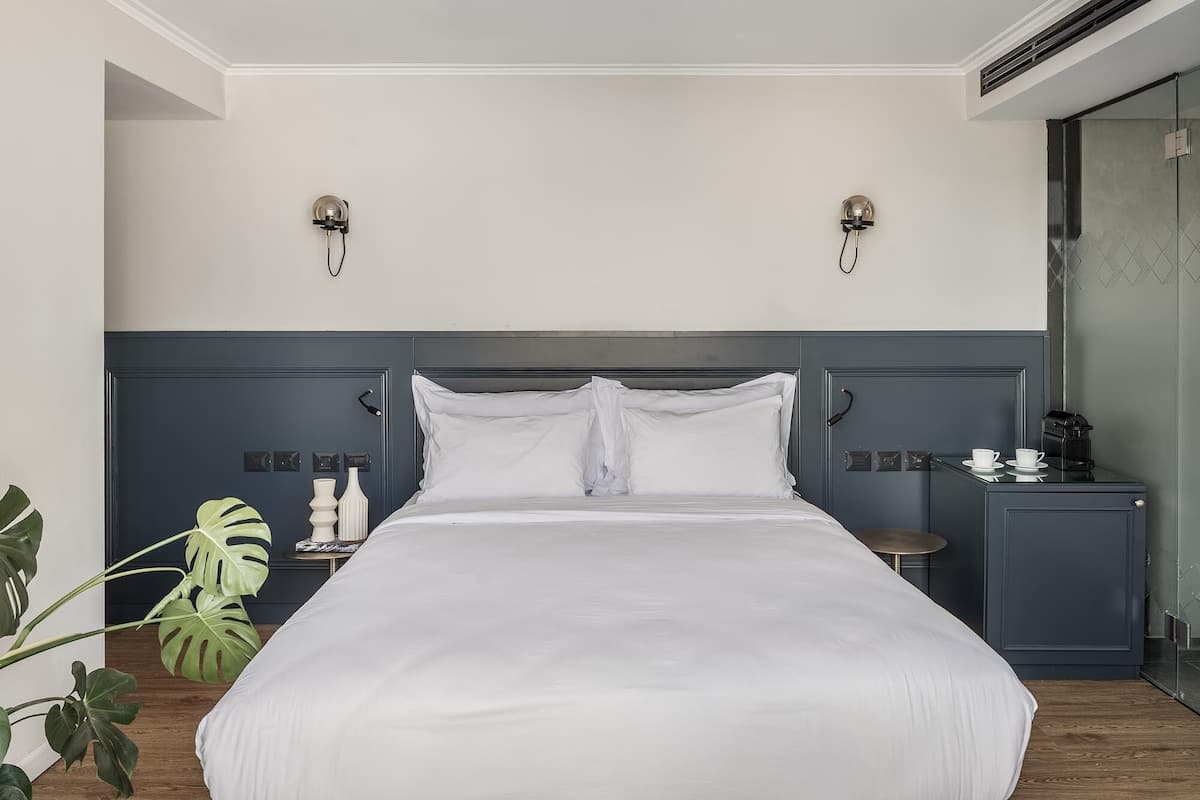 Sábanas de algodón egipcio, ropa de cama de alta calidad y minibar