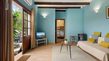 Smart-tv och bordsfotboll