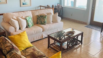 Smart-TV, Tischtennisplatte