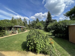 Property grounds - Idyllische Ferienwohnung in Potsdam (Potsdam)