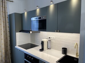 Microwave, dishwasher, coffee/tea maker, highchair