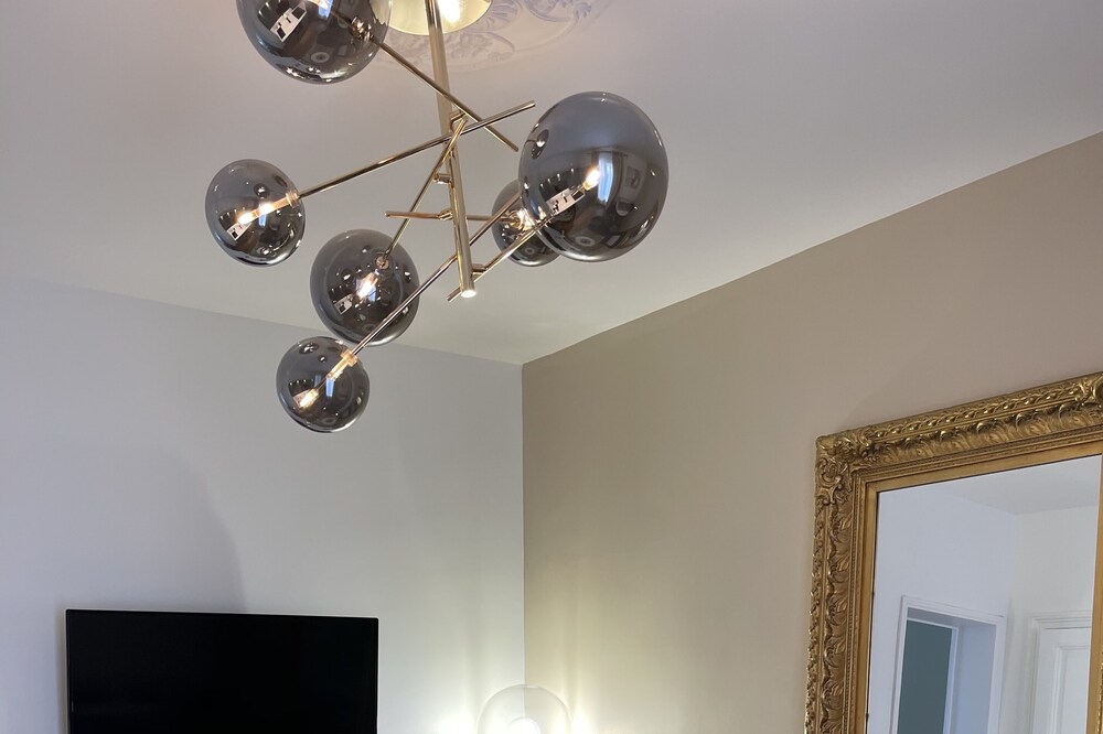 Chic fully equipped apartment near Orly and Seine - 15mins from Paris