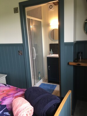 1 dormitorio, wifi gratis, ropa de cama