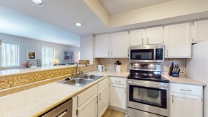 Fridge, microwave, coffee/tea maker, toaster