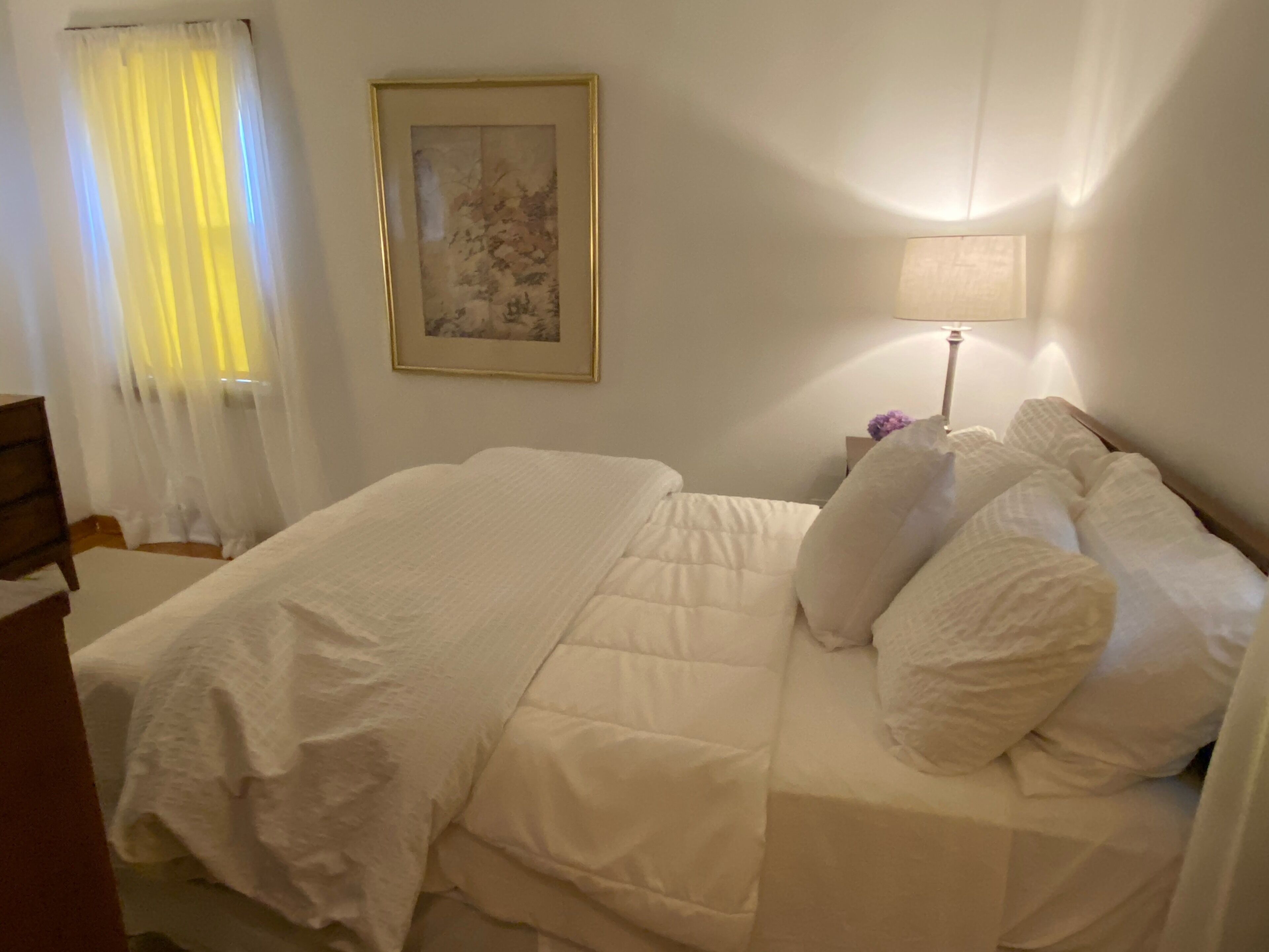 Sleeps 6 - Midcentury Gem 10 min -Key Bank Ctr. , 20 min - Falls