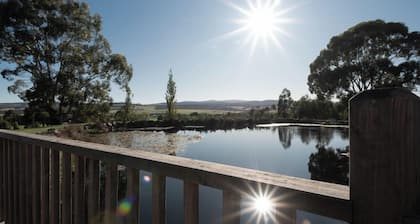 Rural Apartment with Stunning Views!