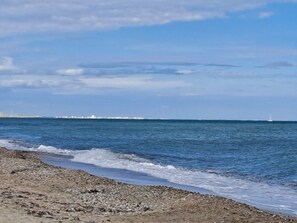 Beach - Entire accommodation in sunny Nîmes : (Nîmes)