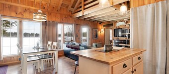 Dream Lakefront Modern Cabin