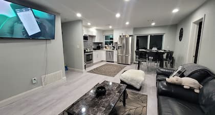 Nice house between two beaches