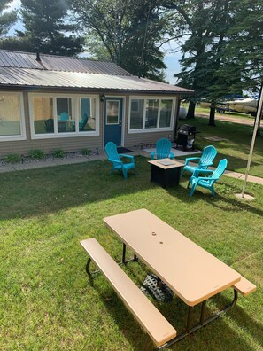 Outdoor dining - Cozy Lake View Getaway  (Friendship)