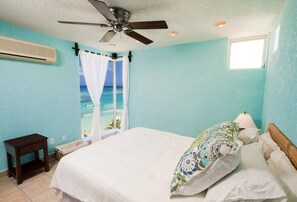 4 bedrooms, desk, free WiFi, bed sheets