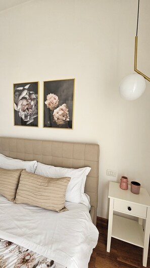 Deluxe Apartment, City View | Desk, laptop workspace, blackout drapes, soundproofing
