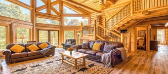 Slps 24;12m town;7acre; huge yard; theatre+gmroom!