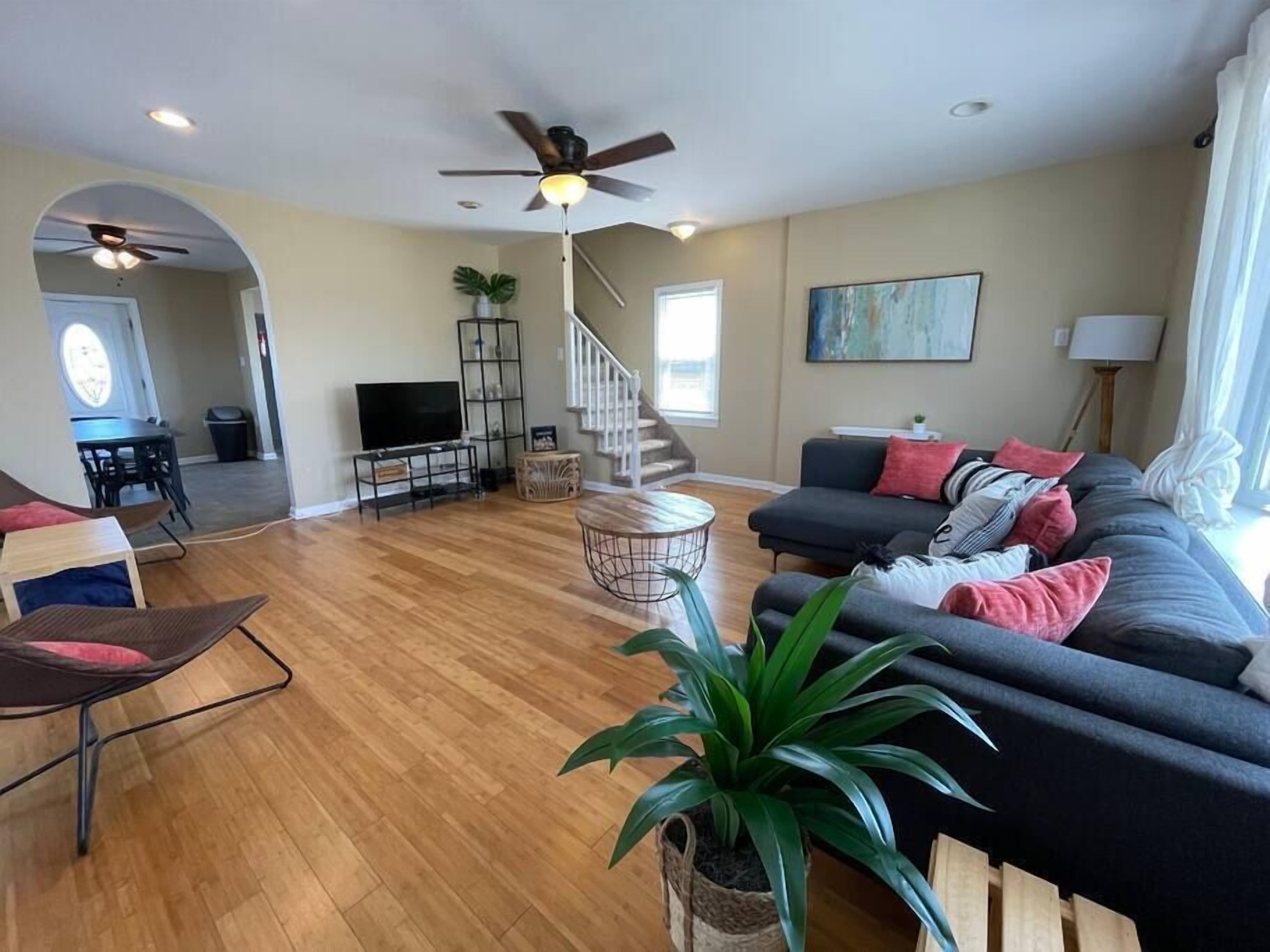 The Vacation Villa - 3BR, 2BA & Game Room!