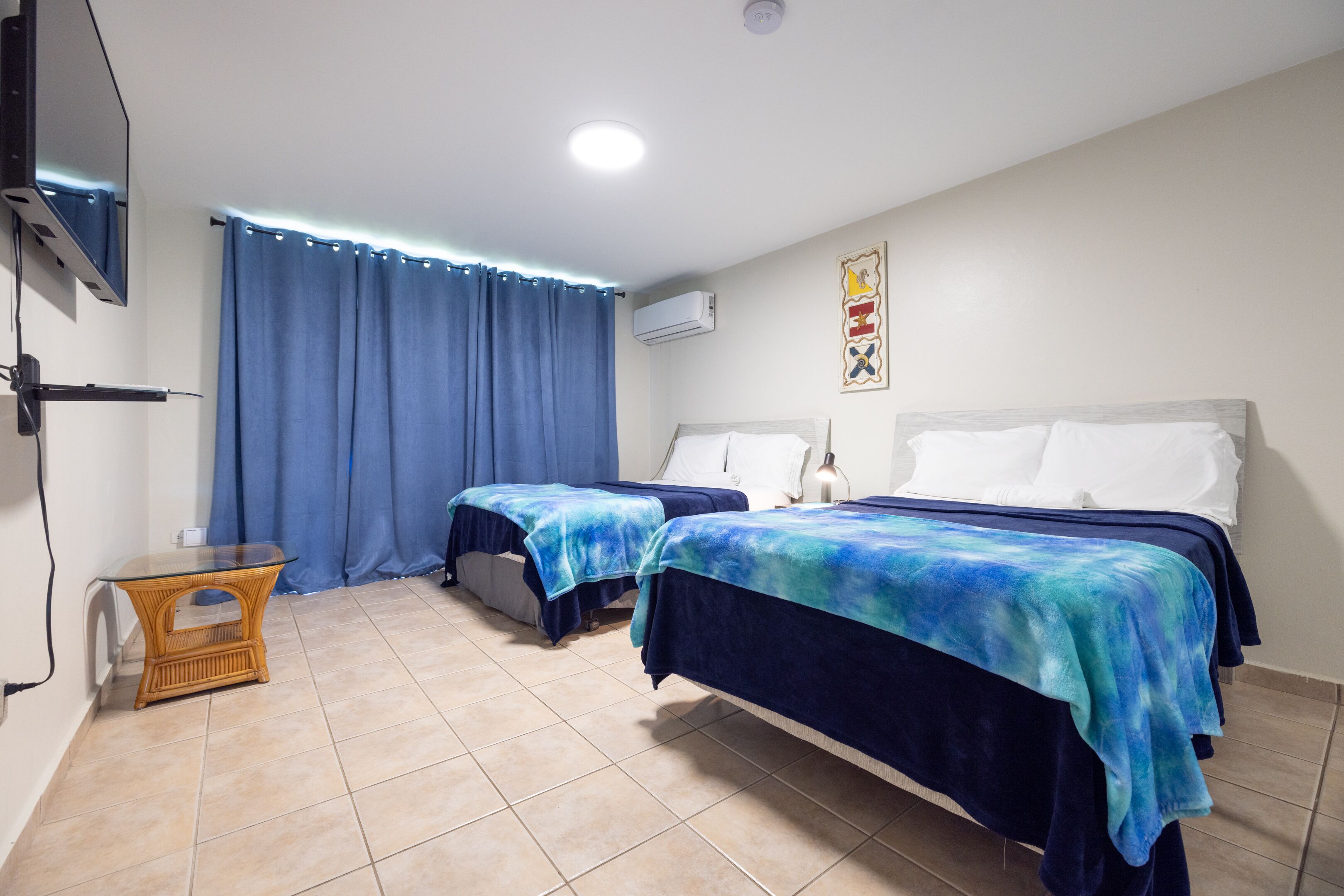 Family Villa, 1 Bedroom | 1 bedroom, desk, free WiFi, bed sheets