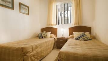 2 bedrooms, internet, bed sheets