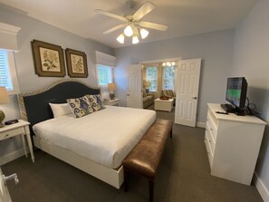 2 chambres, bureau, fer et planche à repasser, accès au Wi-Fi (inclus)