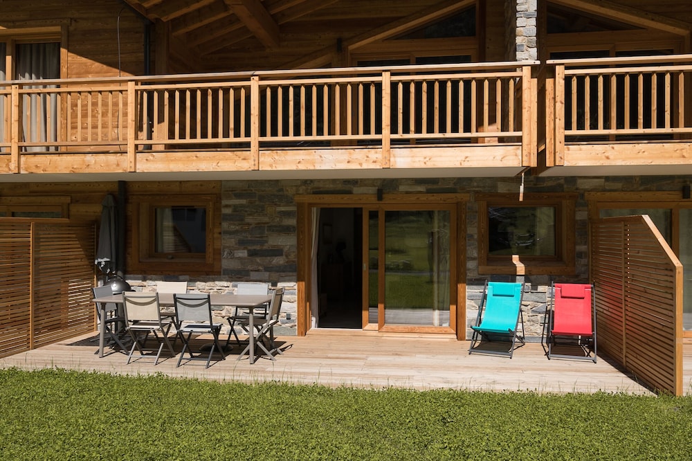 Les Drus chalet apartment 2 steps from the slopes