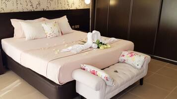 Deluxe Double Room | Hypo-allergenic bedding, individually decorated, individually furnished