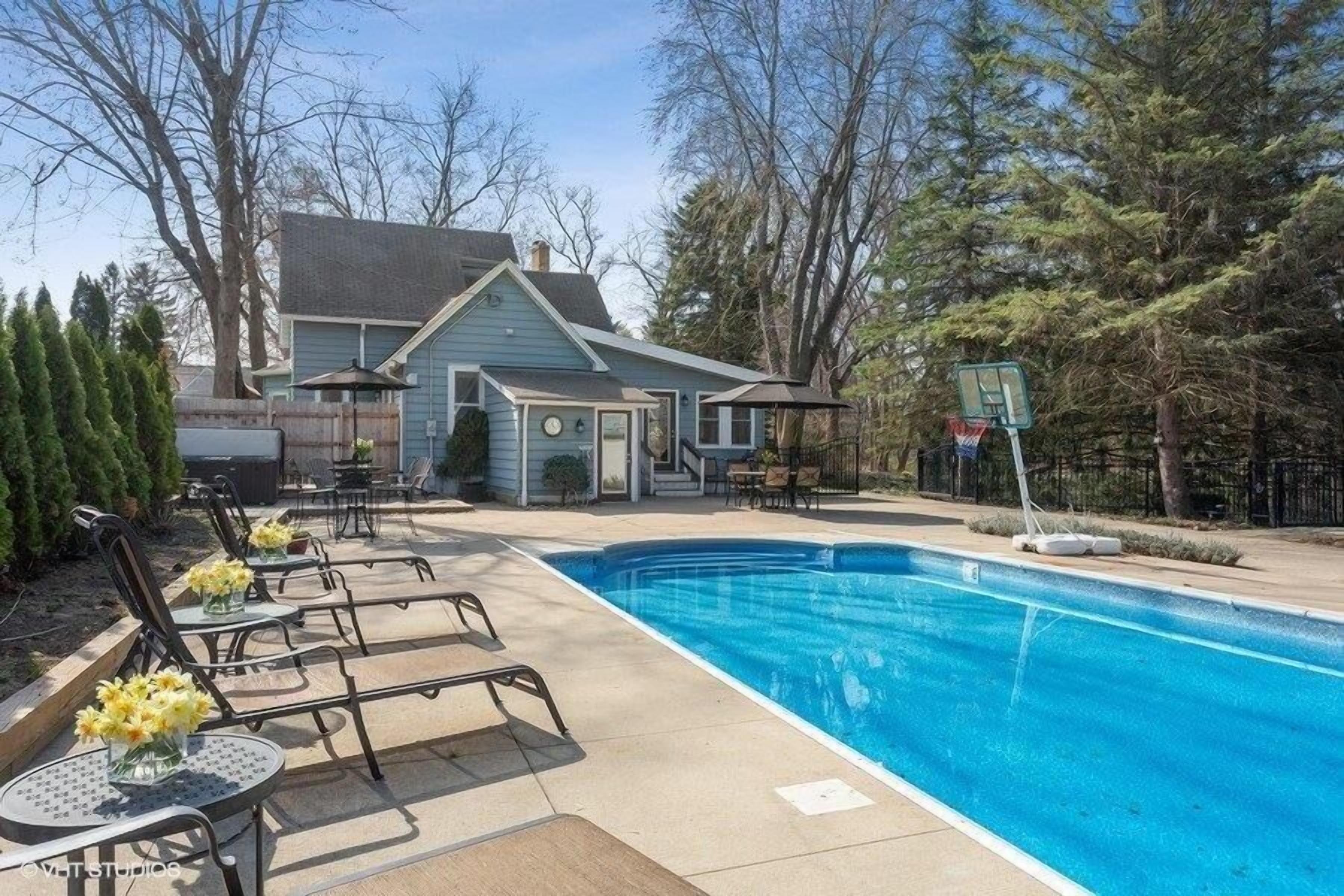 2024 Open! New Buffalo Home With Private Pool and Hot Tub!