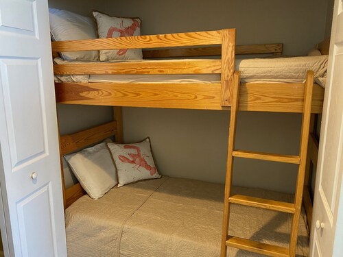 Beach Club Resort. Book Your Summer Vacation Now! My Rates are Hard to Beat!