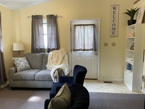 Smart TV, reproductor de DVD, libros y videoteca 