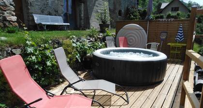 Bergerie Restaurée vue Imprenable sur les Aiguilles de ChabriÚres