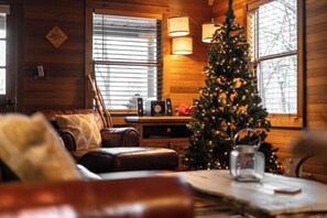 Interior - Family-Sized Mountain Cabin w/ Wood Fireplace, Dog-Friendly! (Suches)