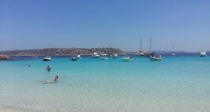 Apt. Ulisse 3 beds- 150 mt from beach