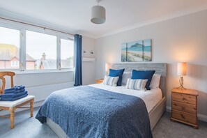 4 dormitorios, tabla de planchar con plancha, wifi y ropa de cama