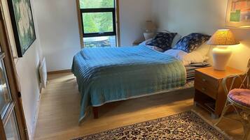 2 Schlafzimmer, Bügeleisen/Bügelbrett, kostenloses WLAN