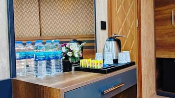 Premium bedding, free minibar items, in-room safe, desk