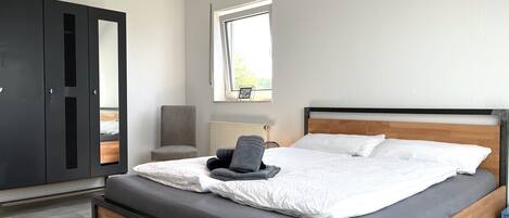 2 Schlafzimmer, Bügeleisen/Bügelbrett, kostenloses WLAN, Bettwäsche