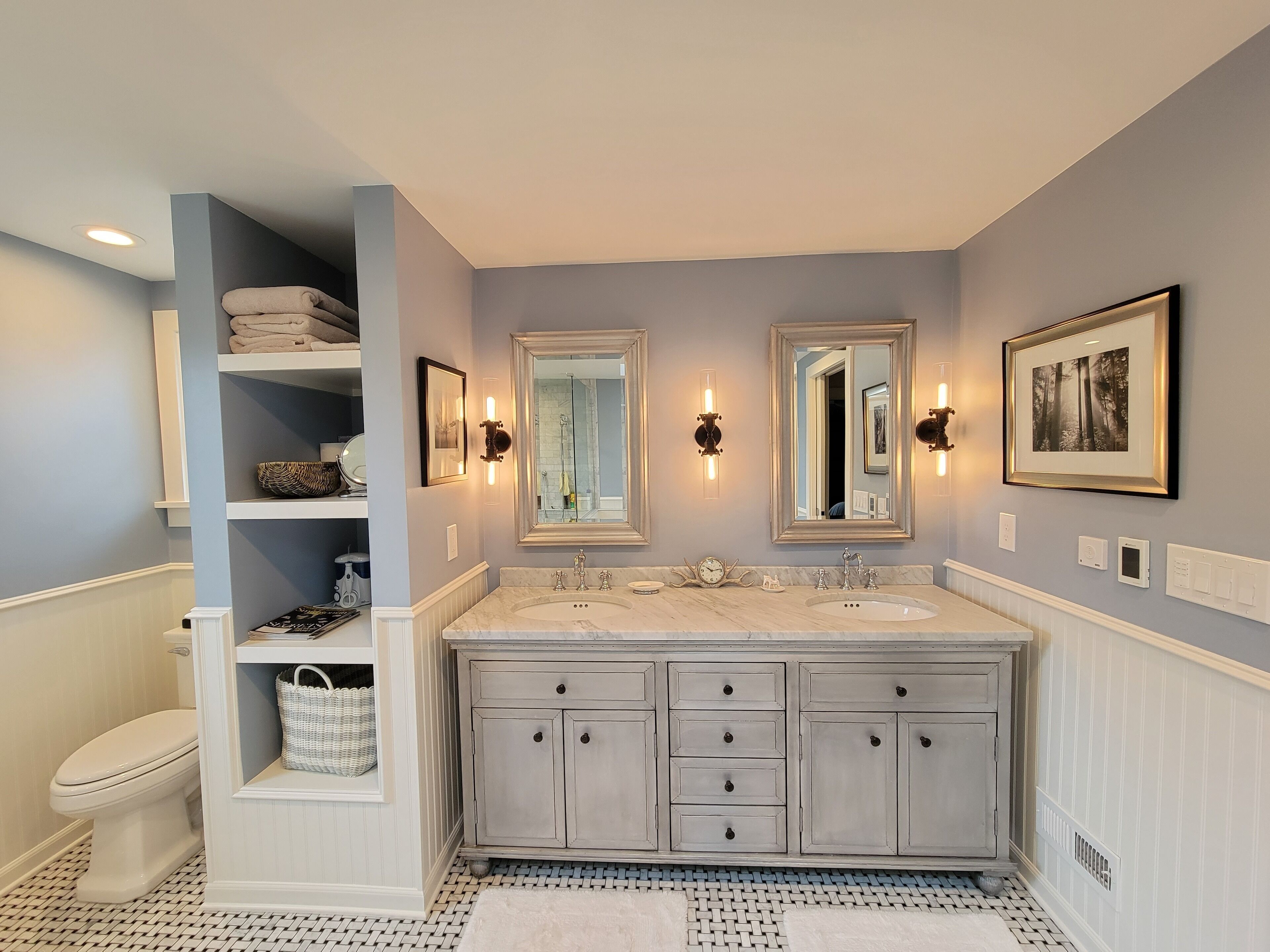 Bathtub, hair dryer, towels, soap