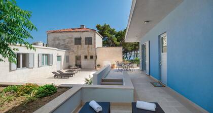 Beach Residences Caroline