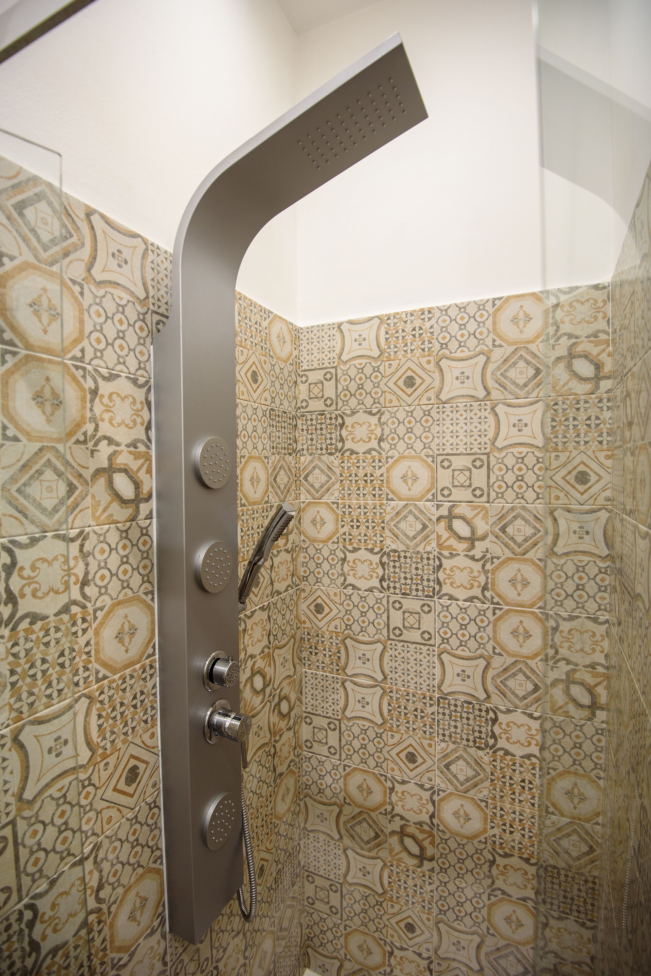 淋浴設備、風筒、坐浴桶、提供毛巾